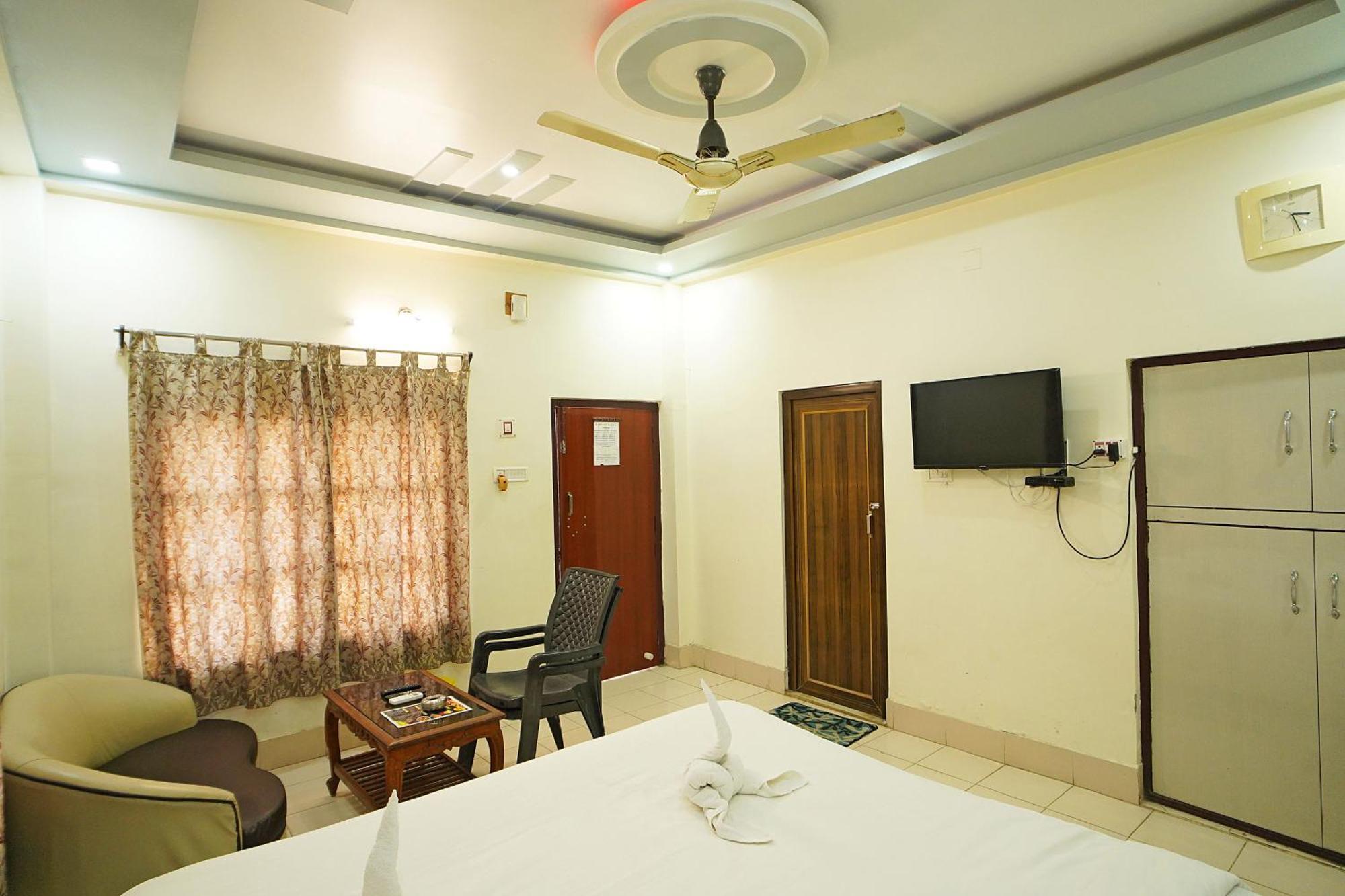 Santiniketan Hotel And Resort !! On Beach Family Resort !! マンダーマニ エクステリア 写真
