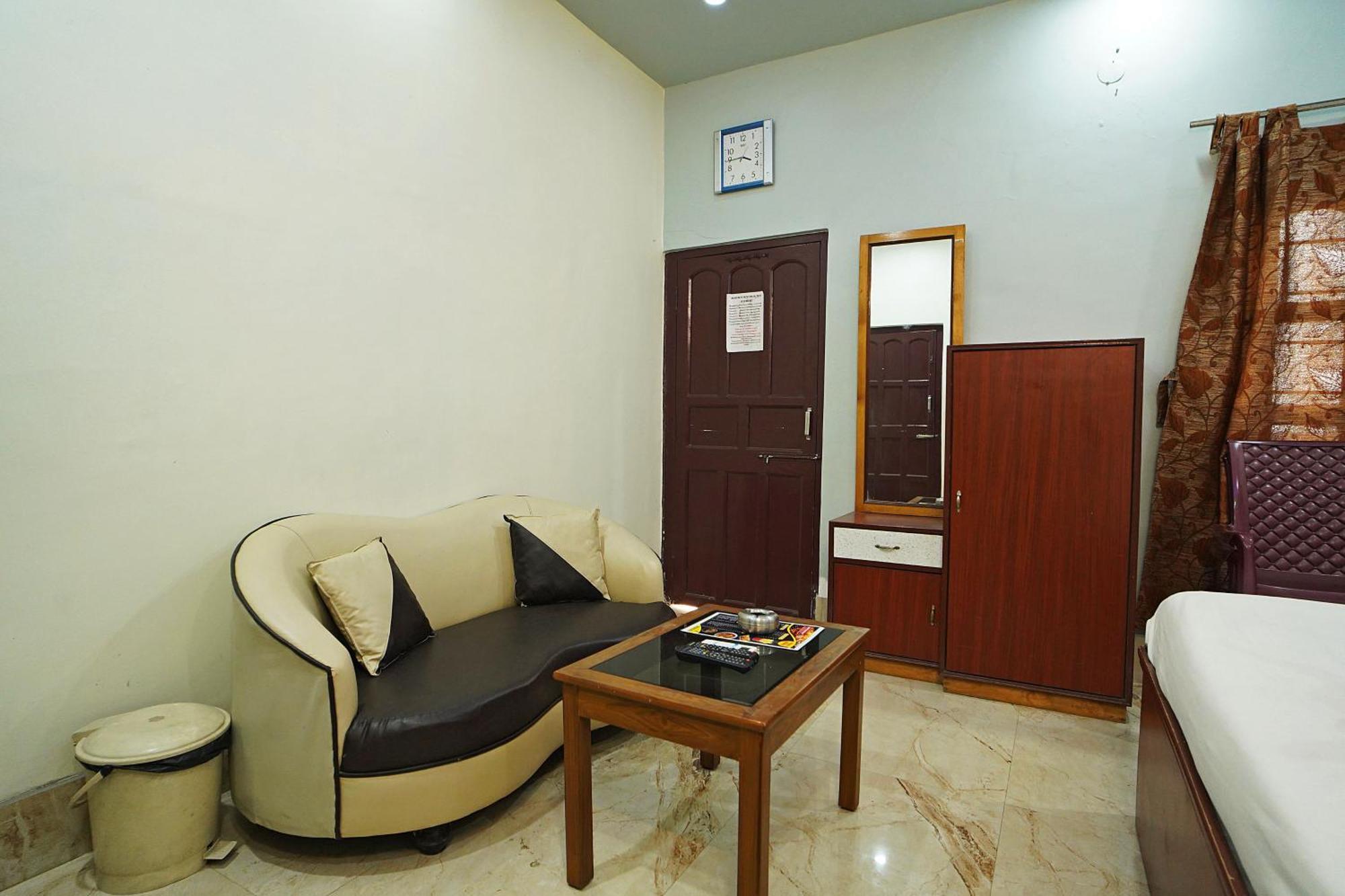 Santiniketan Hotel And Resort !! On Beach Family Resort !! マンダーマニ エクステリア 写真