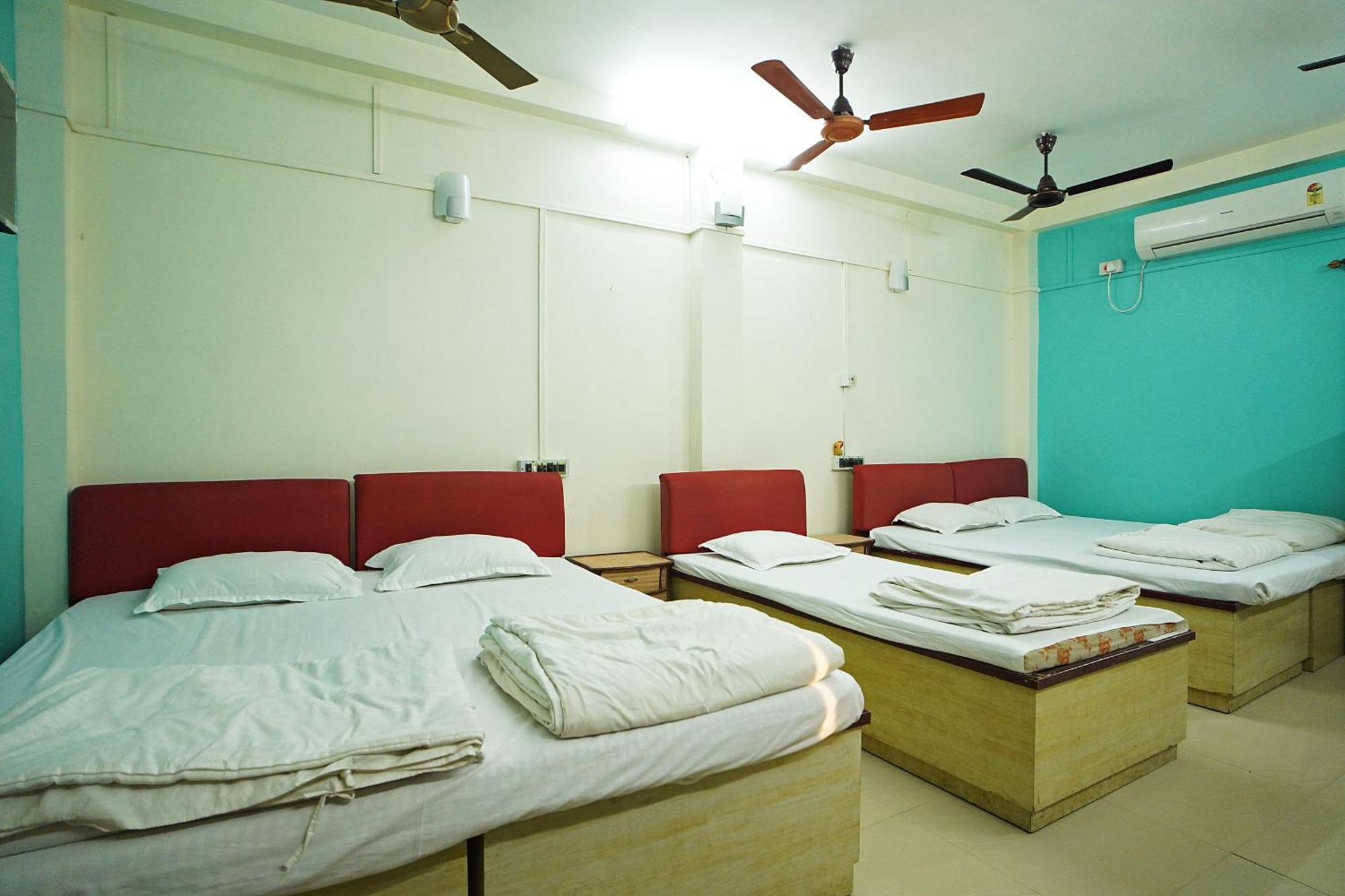 Santiniketan Hotel And Resort !! On Beach Family Resort !! マンダーマニ エクステリア 写真