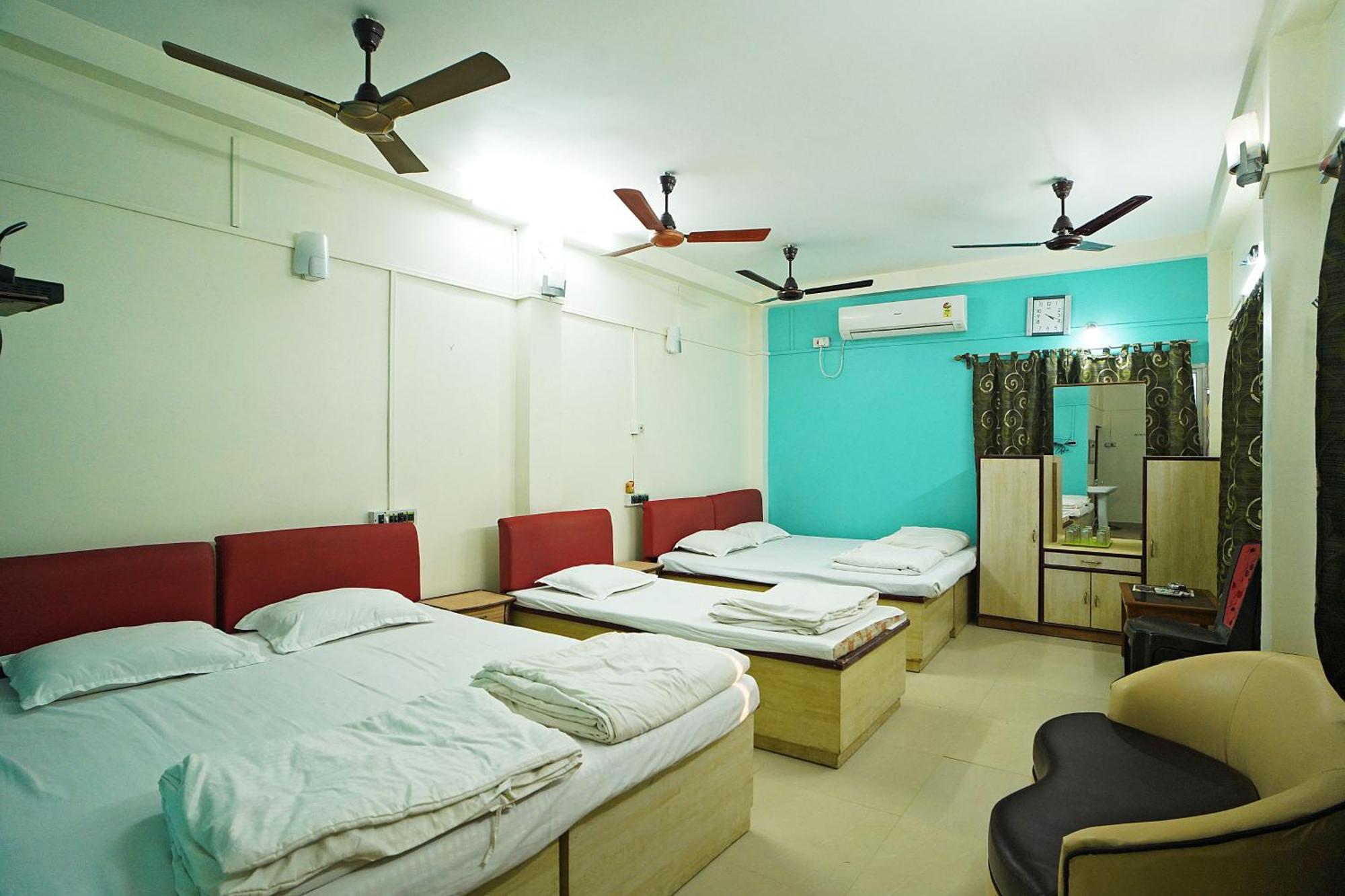 Santiniketan Hotel And Resort !! On Beach Family Resort !! マンダーマニ エクステリア 写真