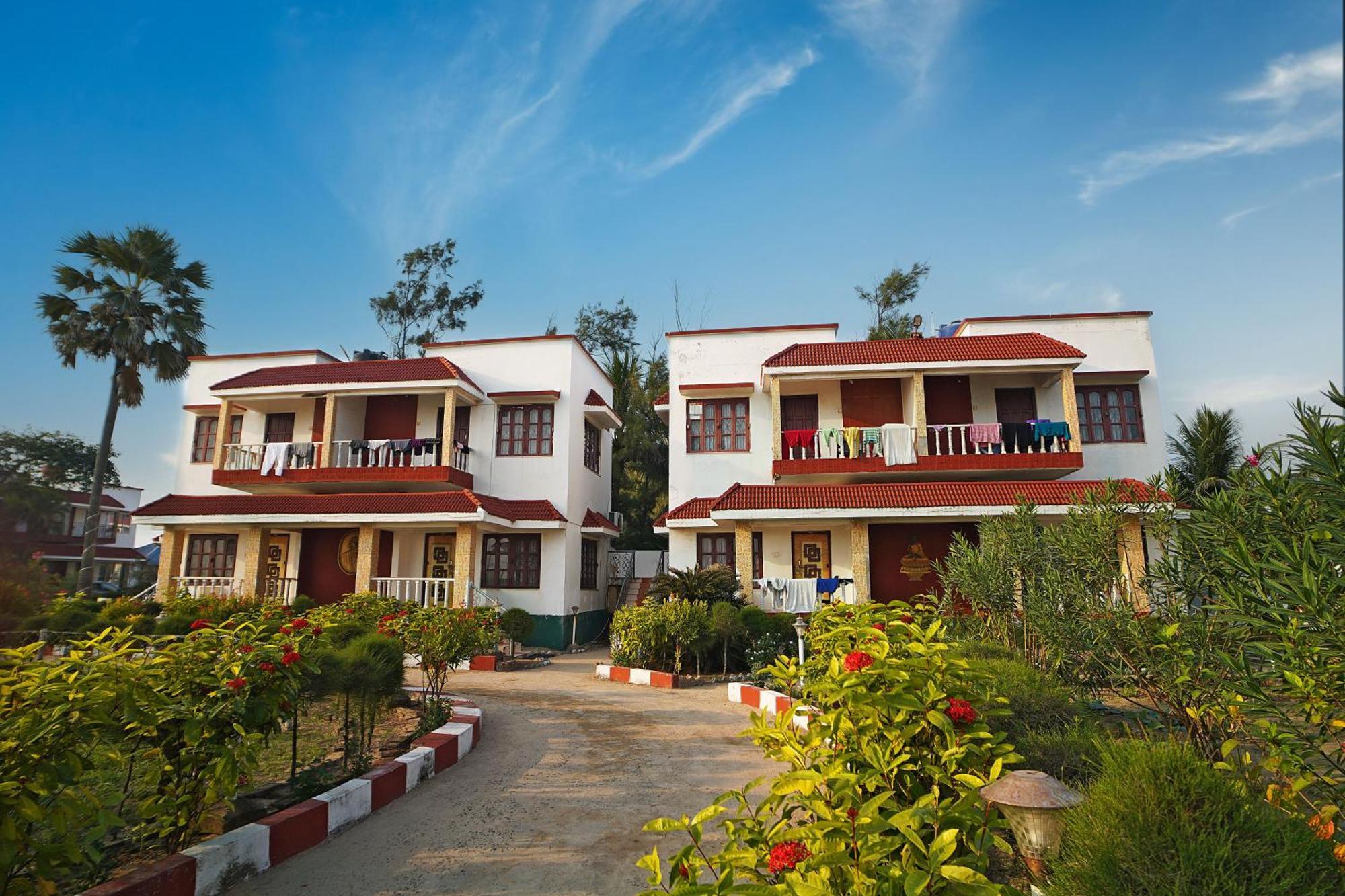 Santiniketan Hotel And Resort !! On Beach Family Resort !! マンダーマニ エクステリア 写真