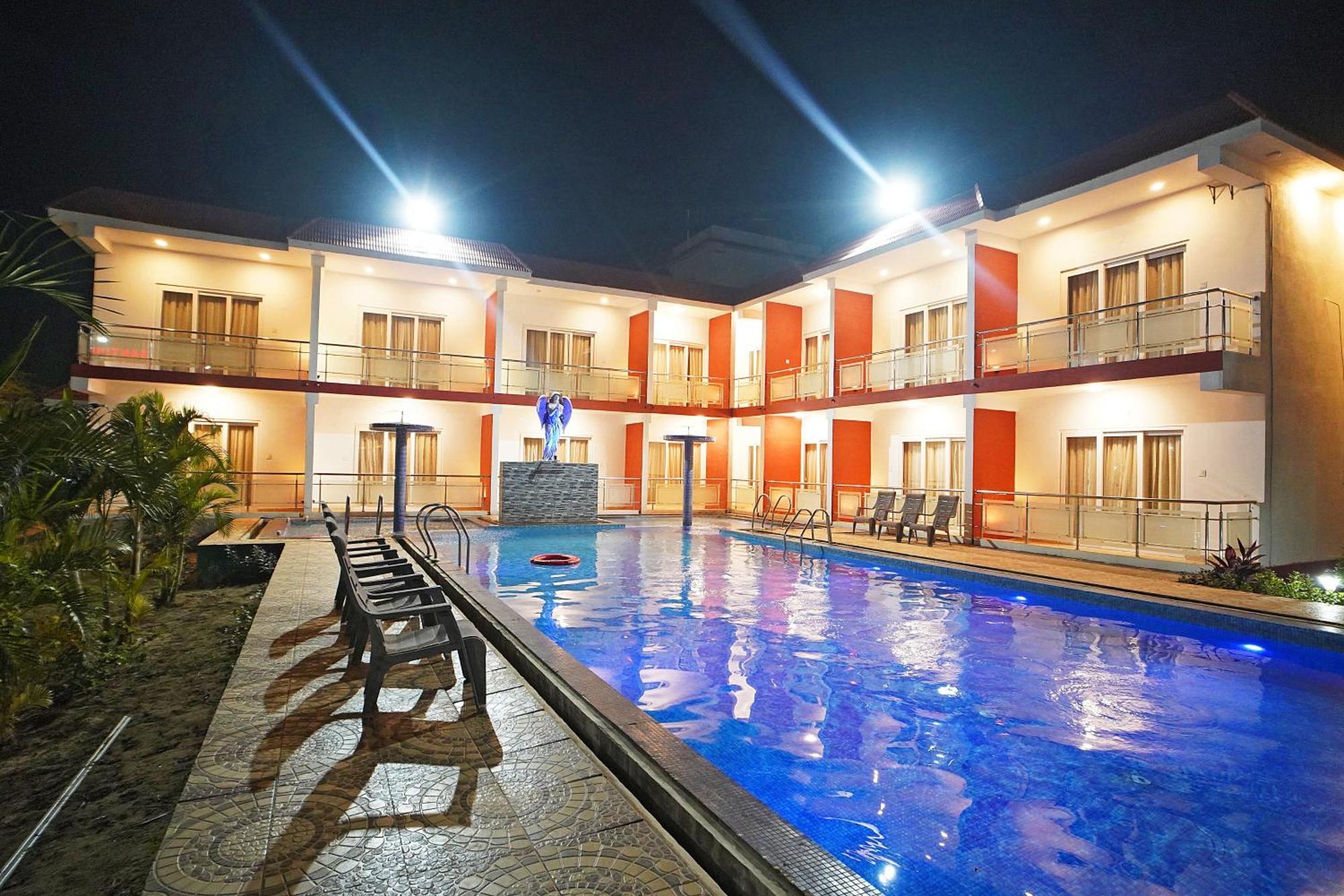 Santiniketan Hotel And Resort !! On Beach Family Resort !! マンダーマニ エクステリア 写真