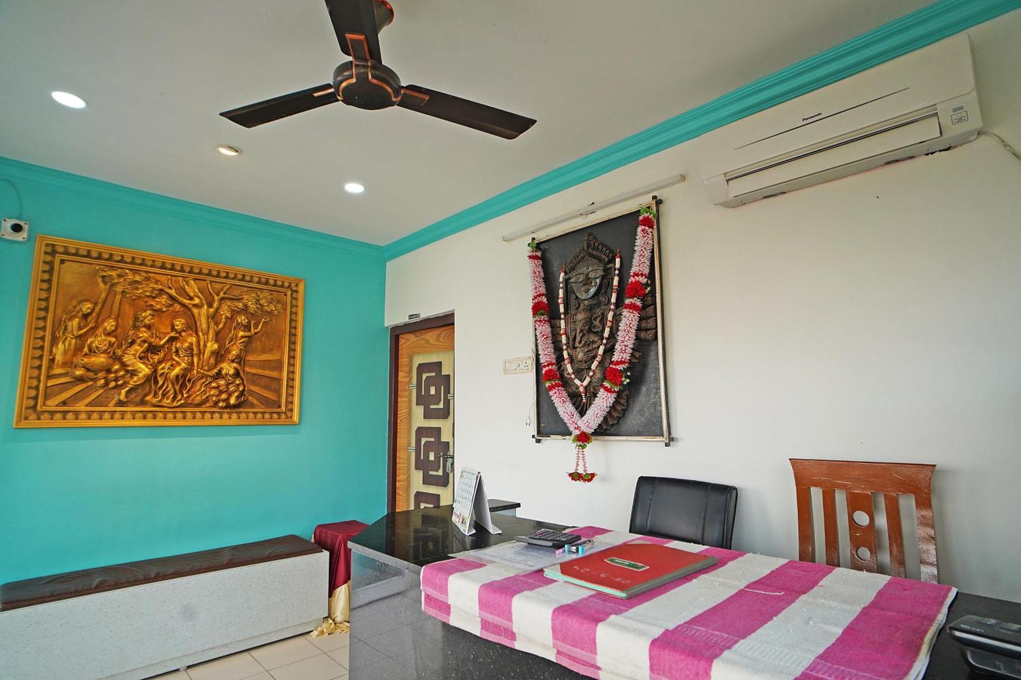 Santiniketan Hotel And Resort !! On Beach Family Resort !! マンダーマニ エクステリア 写真