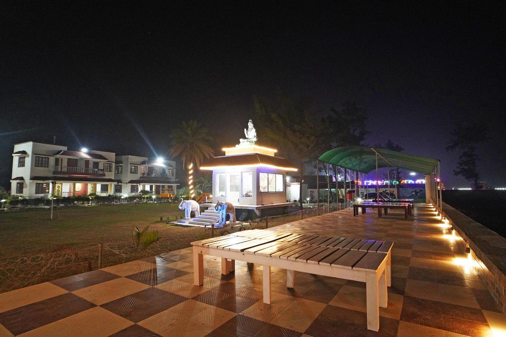 Santiniketan Hotel And Resort !! On Beach Family Resort !! マンダーマニ エクステリア 写真